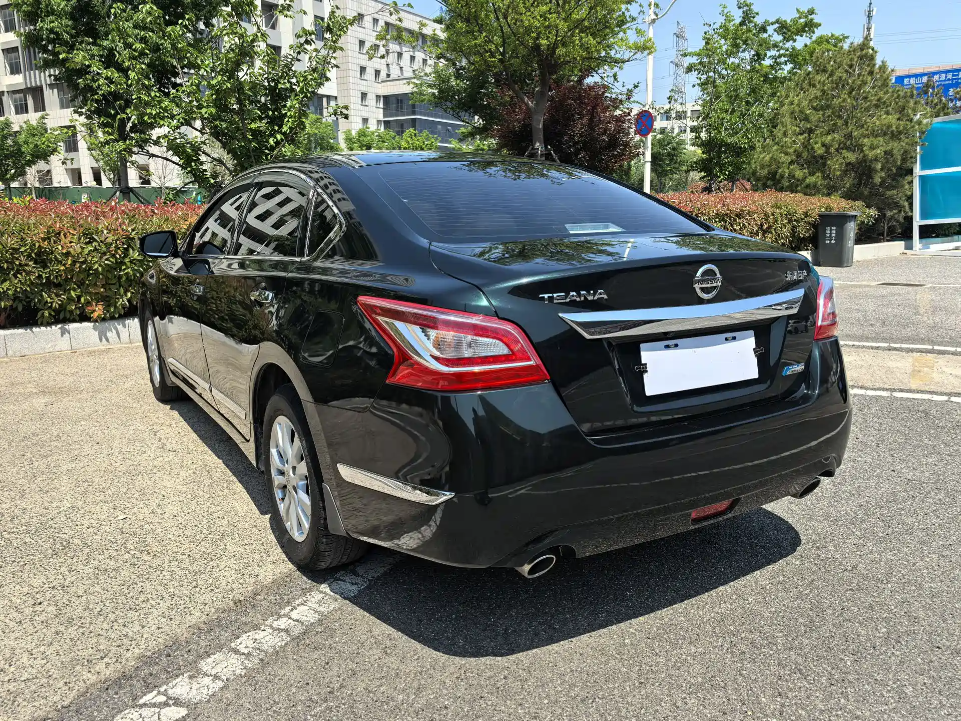 Photo 7 - Nissan Teana