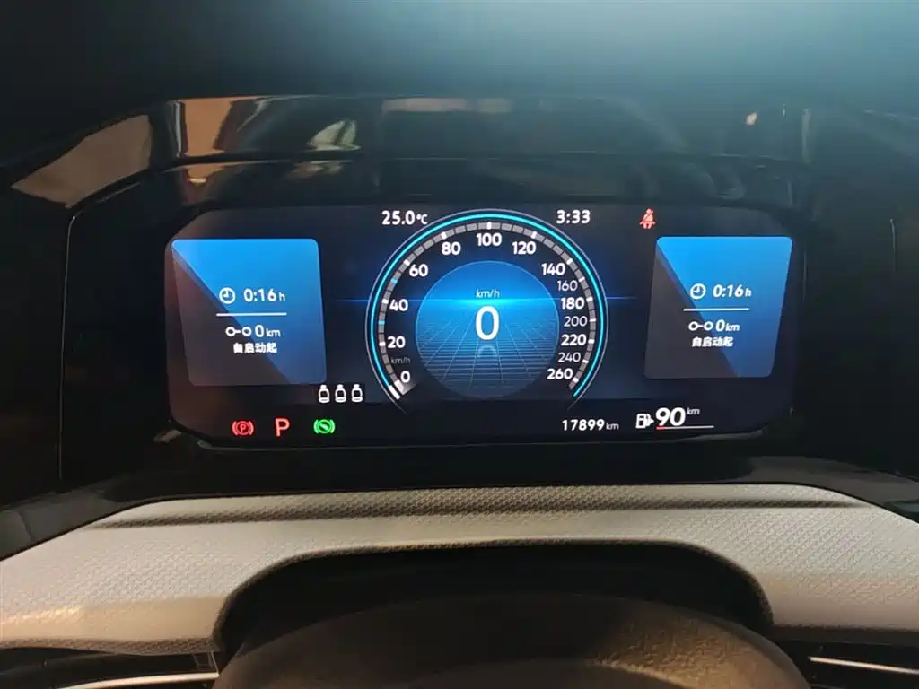 Volkswagen Golf 2023 Facelift 280TSI DSG Pro фото 12
