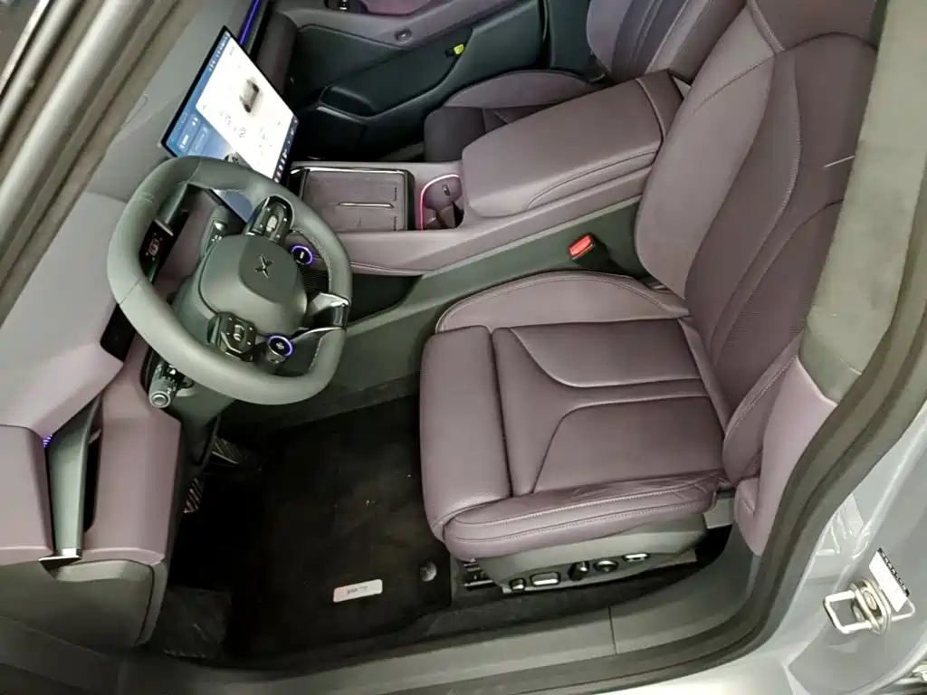 XPeng P7 2025 2025 820km Extended Range Edition