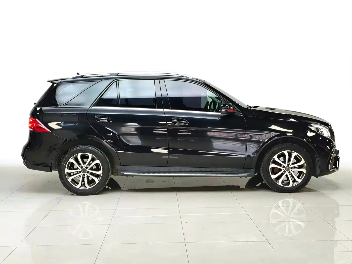 Mercedes-Benz GLE 2016 GLE 320 4MATIC Luxury фото 6