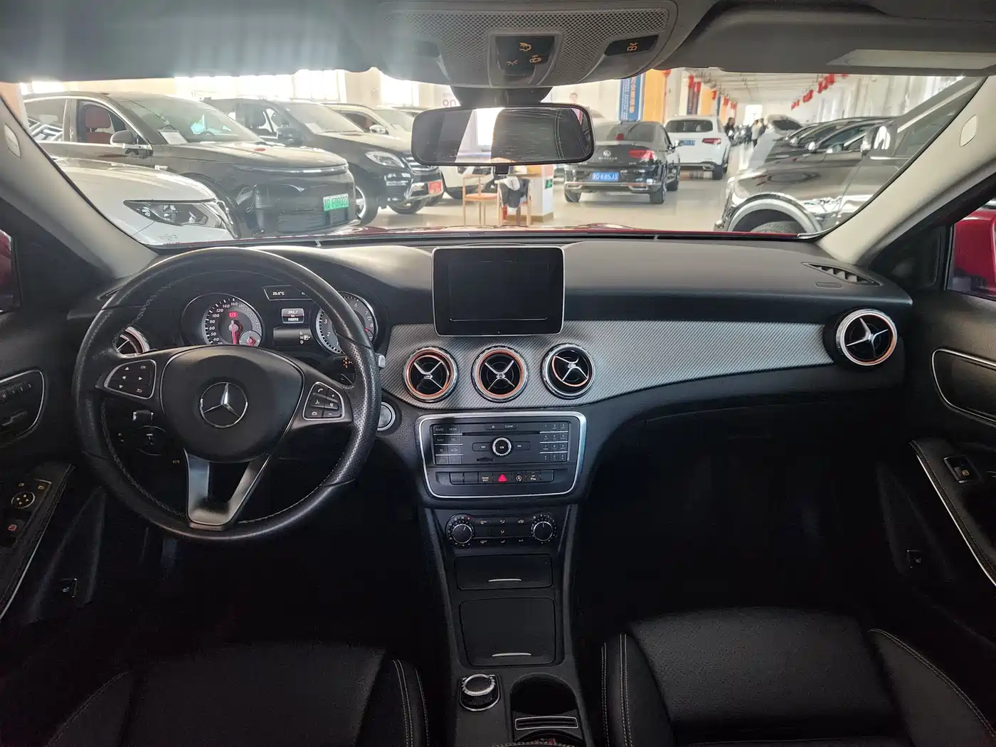 Mercedes-Benz GLA 2017 GLA 200 Dynamic фото 9