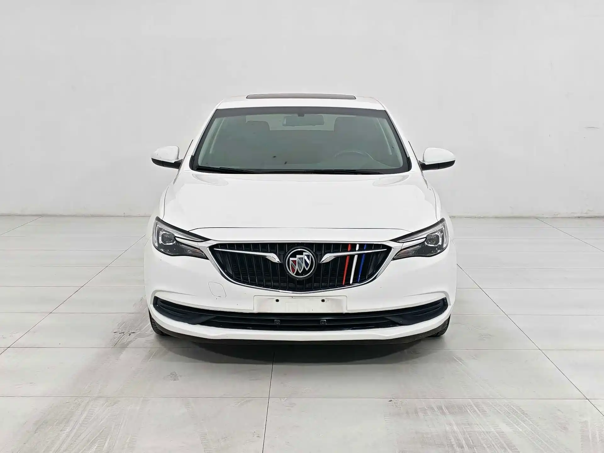 Фото 2 - Buick Excelle