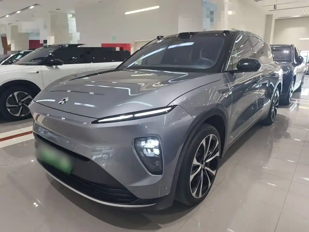 NIO ES8 2024