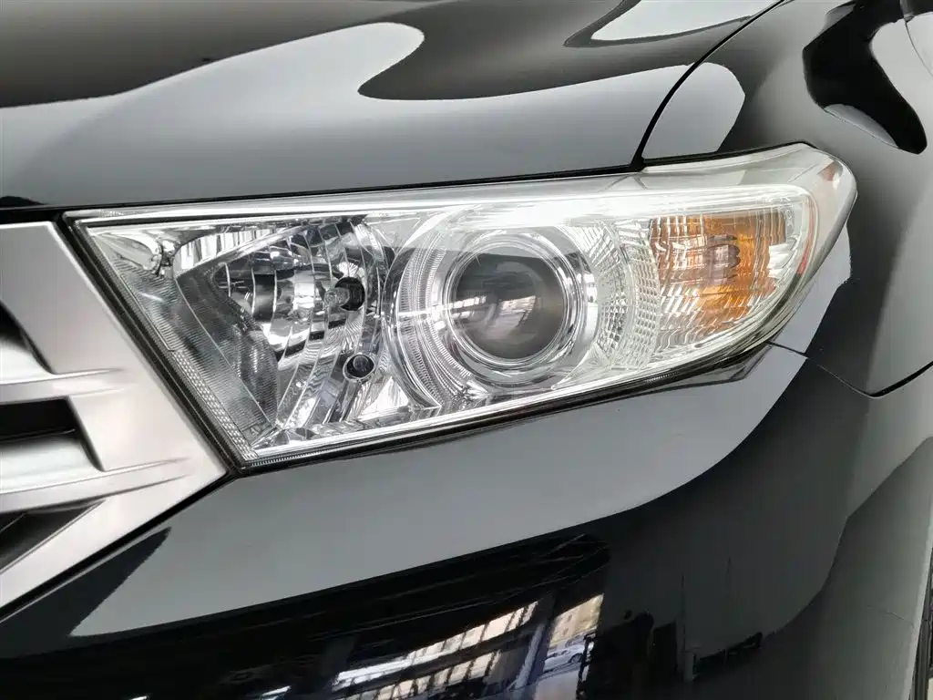 Toyota Highlander 2012 2.7L 2WD 7-Seater Luxury Edition фото 7