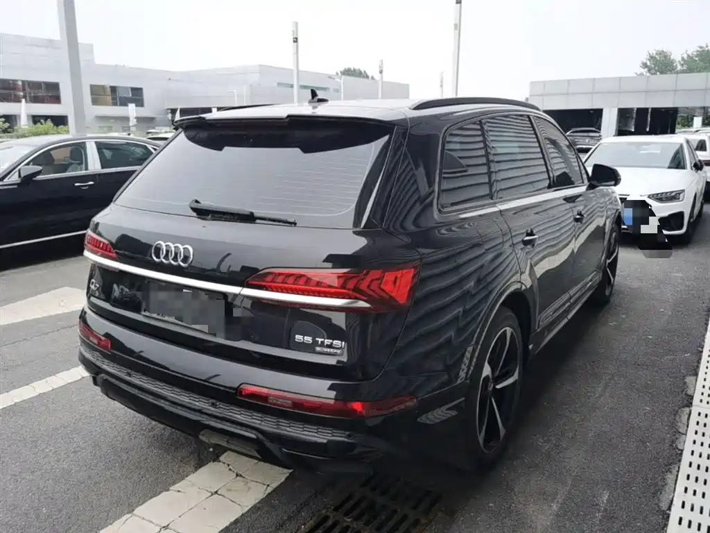 Audi Q7 2021 55 TFSI quattro S line Sport фото 12