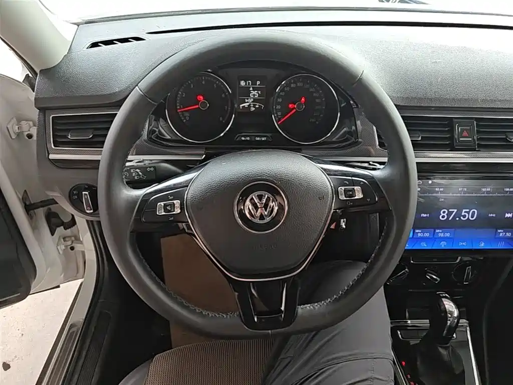 Volkswagen C-TREK 2018 230TSI DSG Comfort фото 11