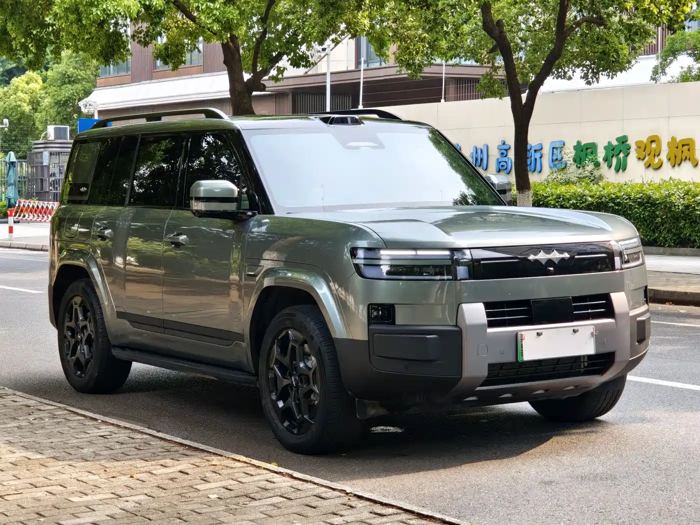 Fang Cheng Bao Titanium 7 2025 2025 AWD Base Model