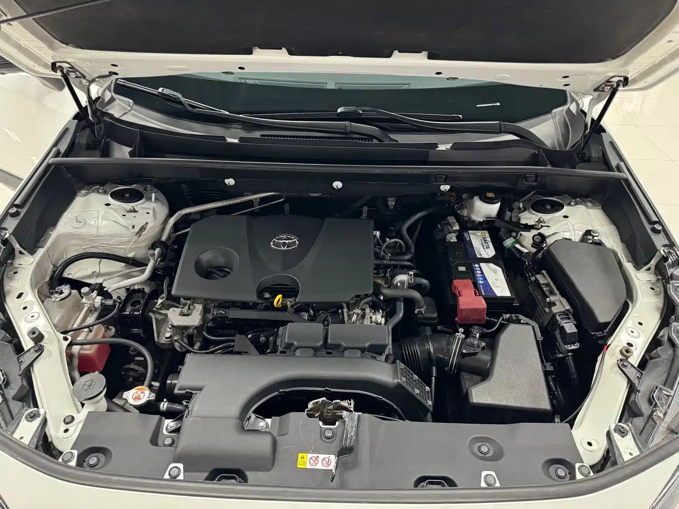 Toyota RAV4 Rongfang 2020 2.0L CVT 2WD Trend Edition фото 21