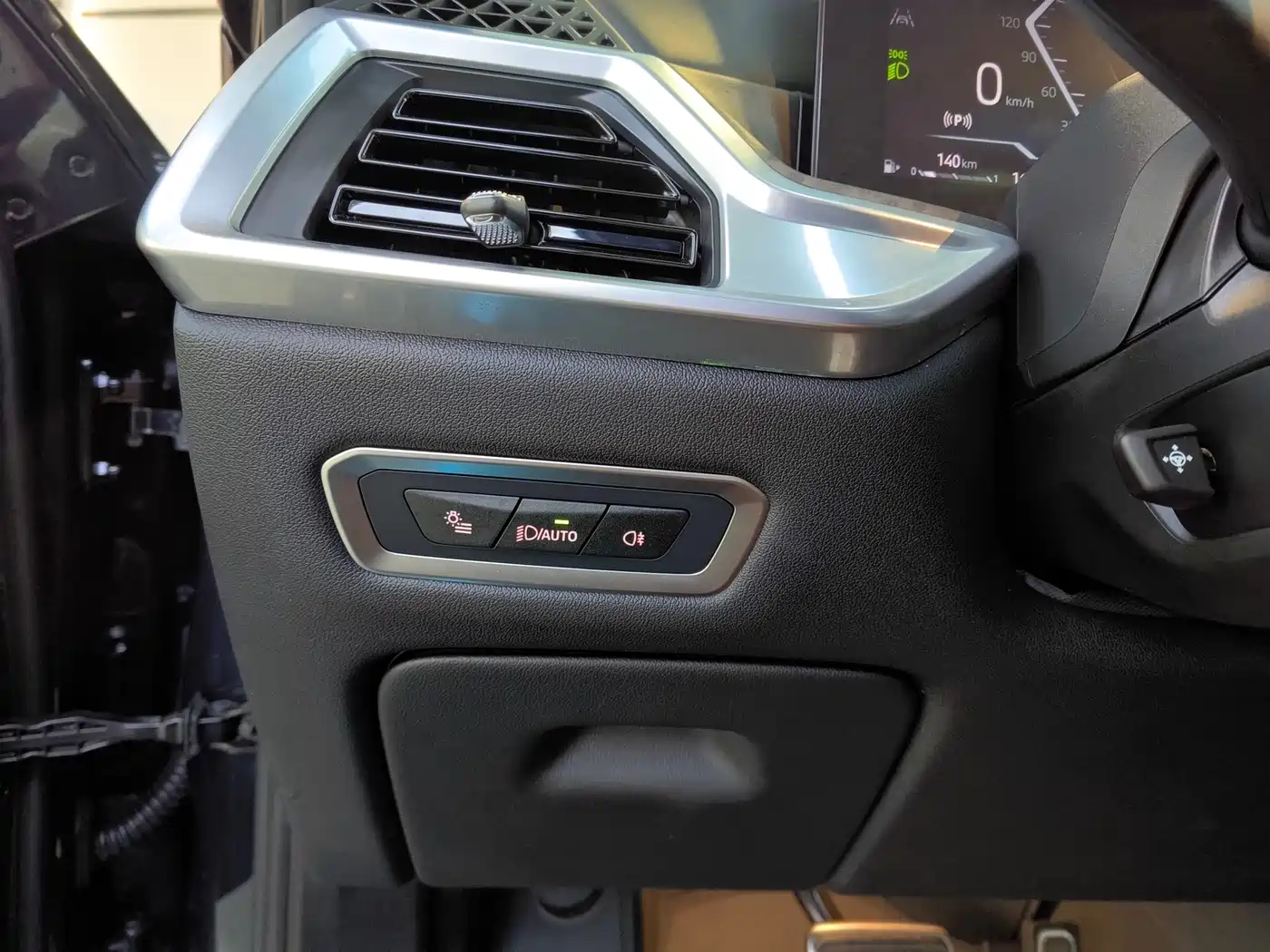 BMW X7 2023 xDrive40i Exclusive M Sport Package фото 24
