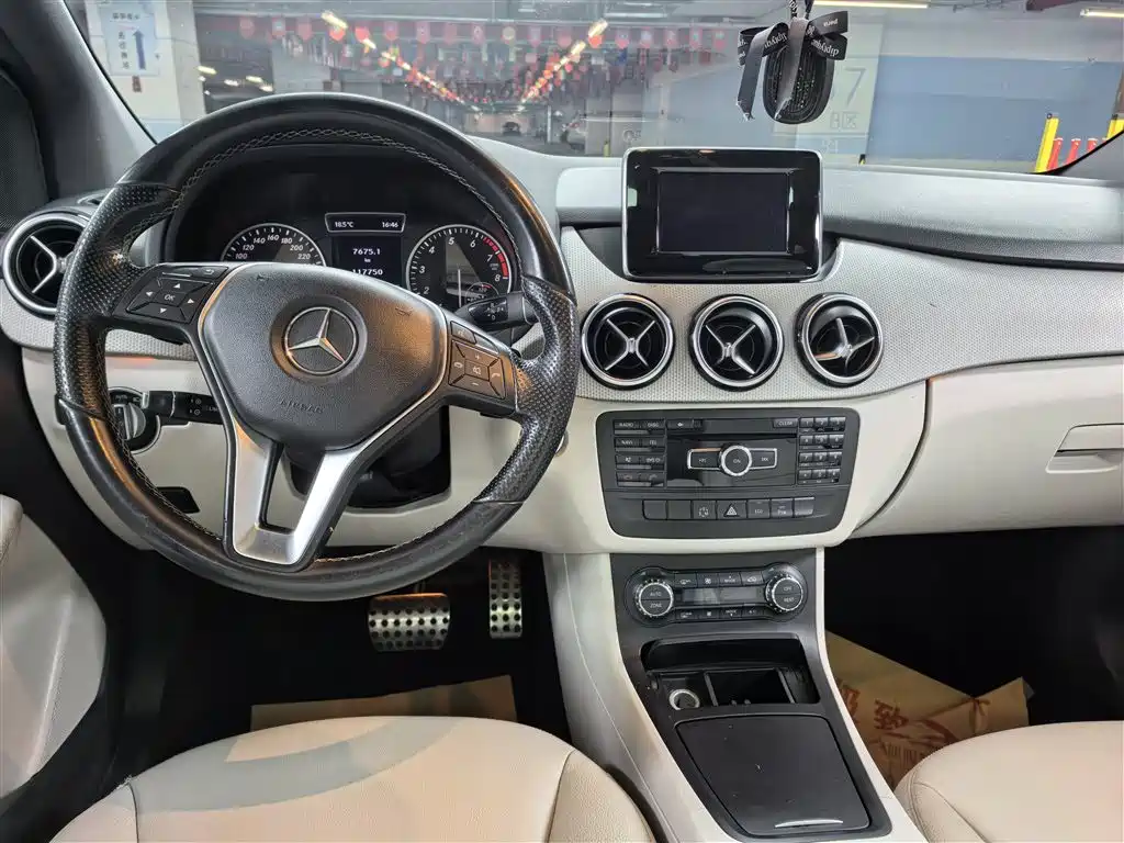 Mercedes-Benz B-Class 2012 B 200 фото 11