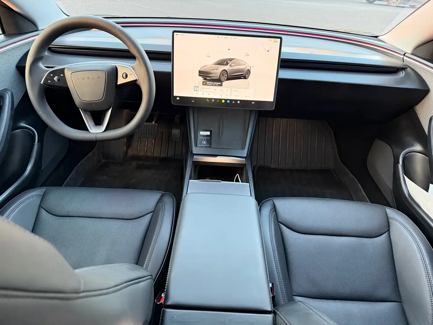 TESLA MODEL 3