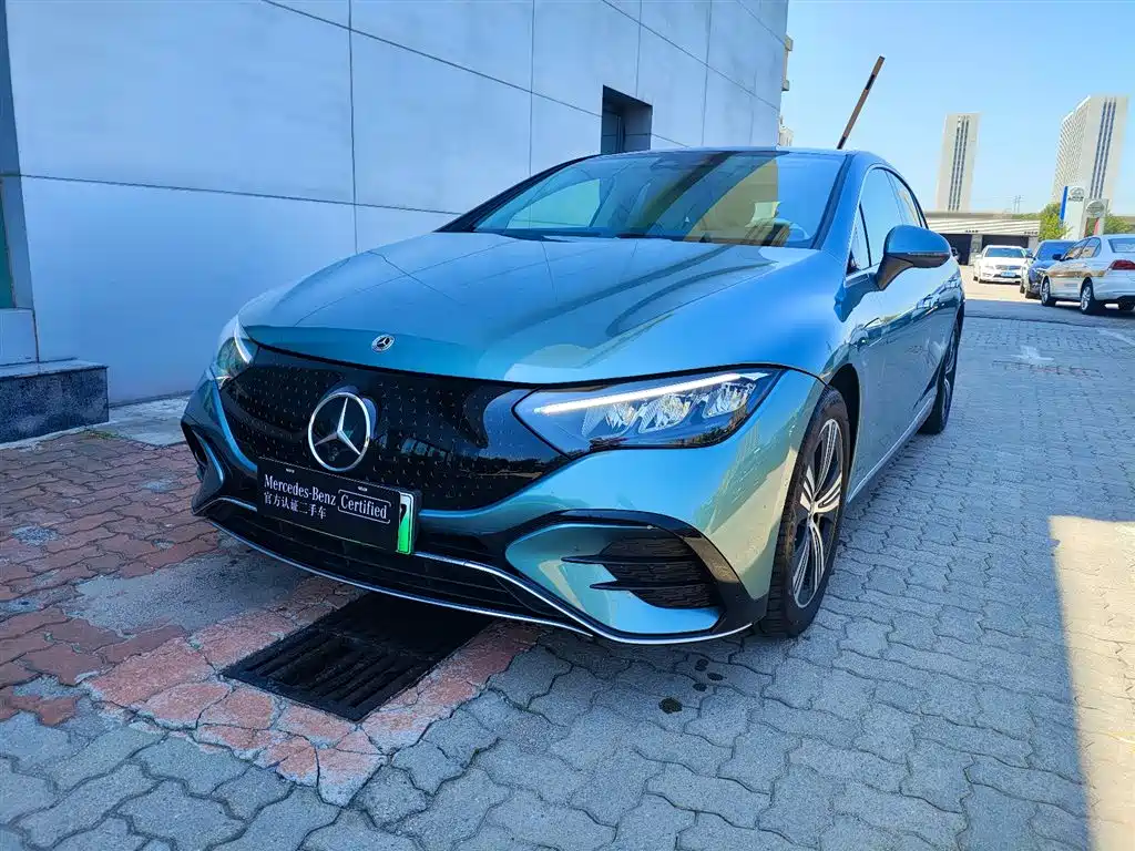 Mercedes-Benz EQE 2025 2025 Model 500 4MATIC Luxury Edition