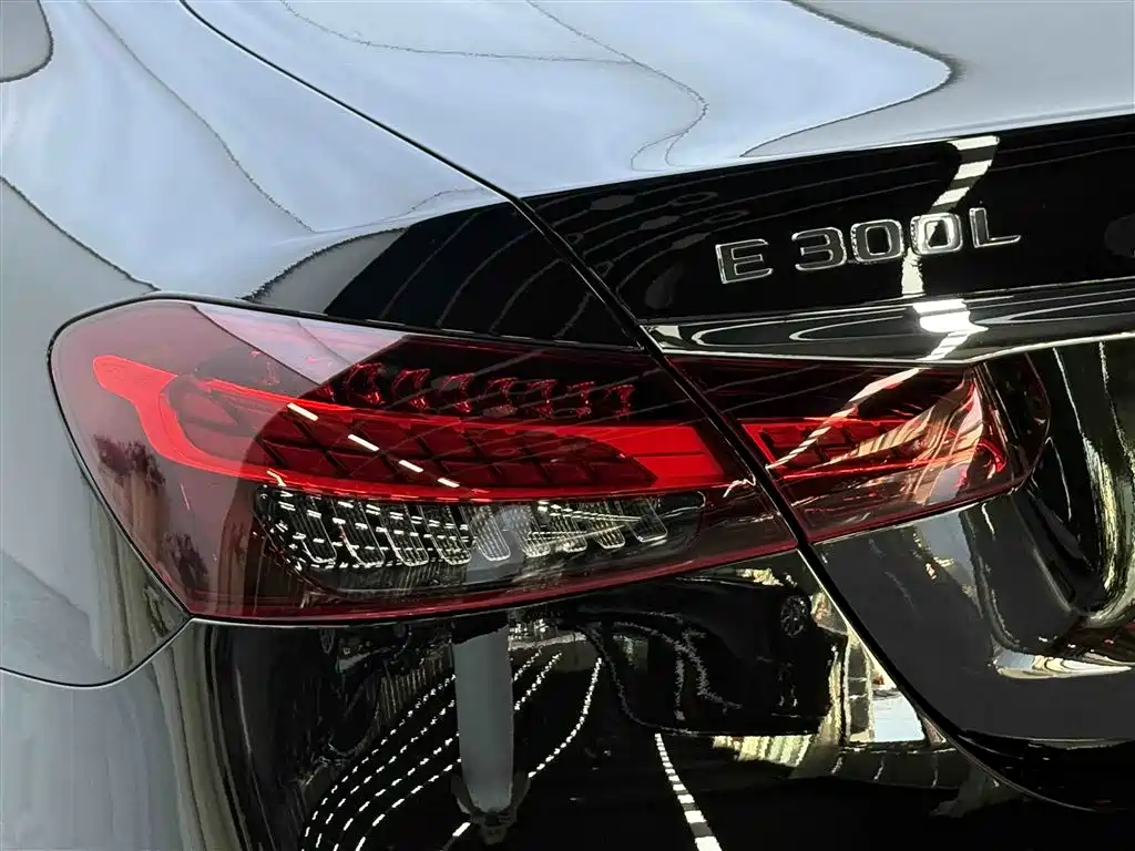 Mercedes-Benz E-Class 2022 Facelift E 300 L Luxury Style фото 8