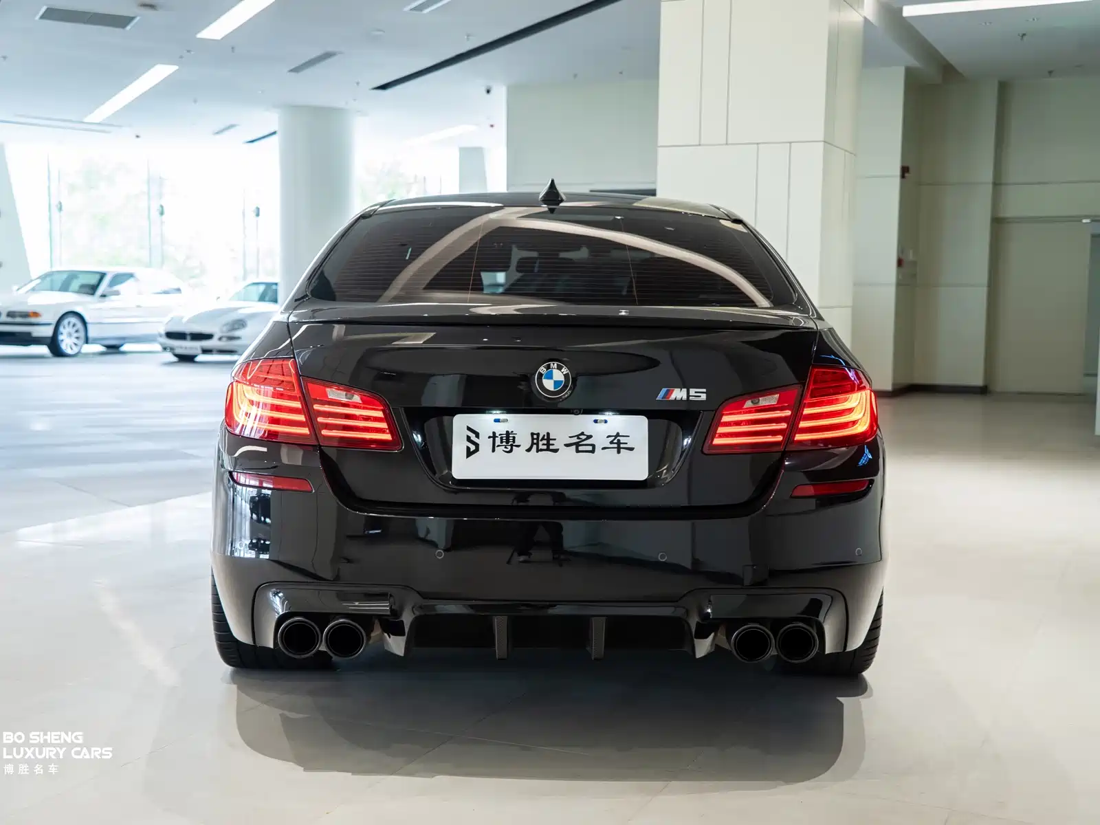 Фото 4 - BMW M5