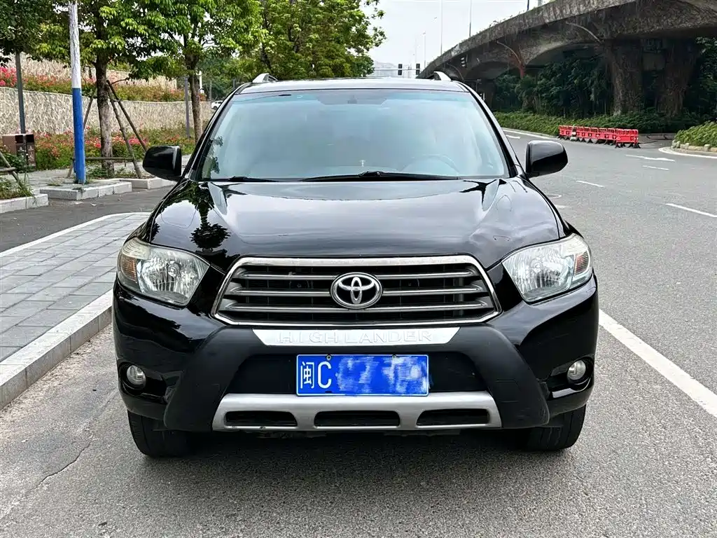 Toyota Highlander 2009 2.7L 2WD 7-seater Luxury Edition фото 2