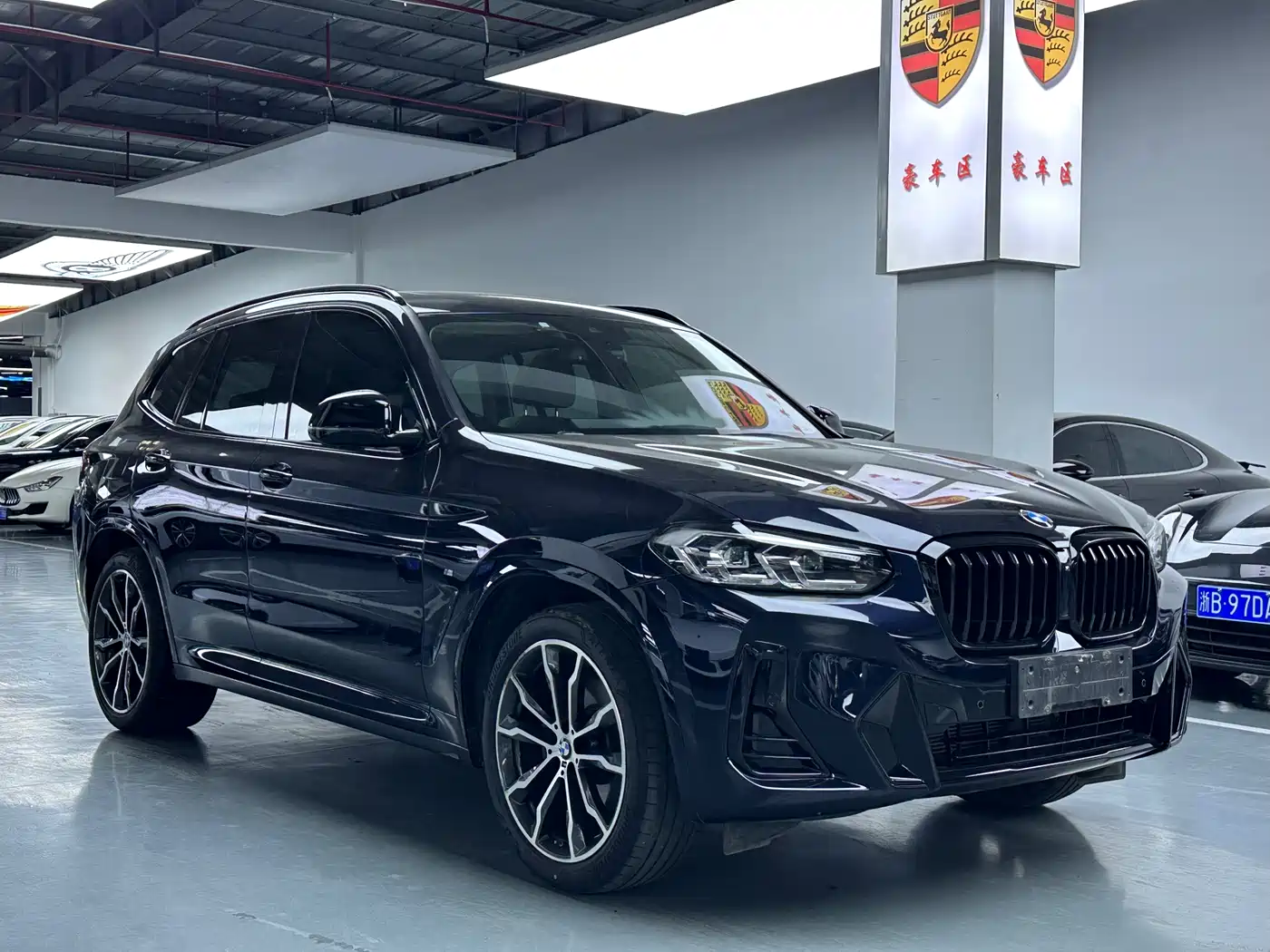 BMW X3 2022 xDrive30i Leading M Night Package фото 3