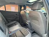 Photo 10 - Chevrolet Malibu