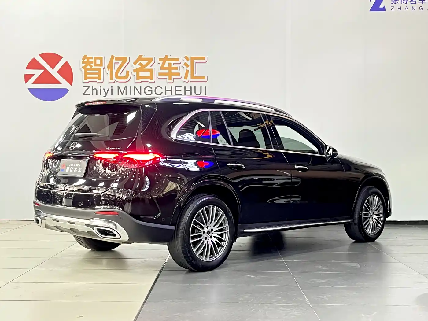 MERCEDES-BENZ GLC