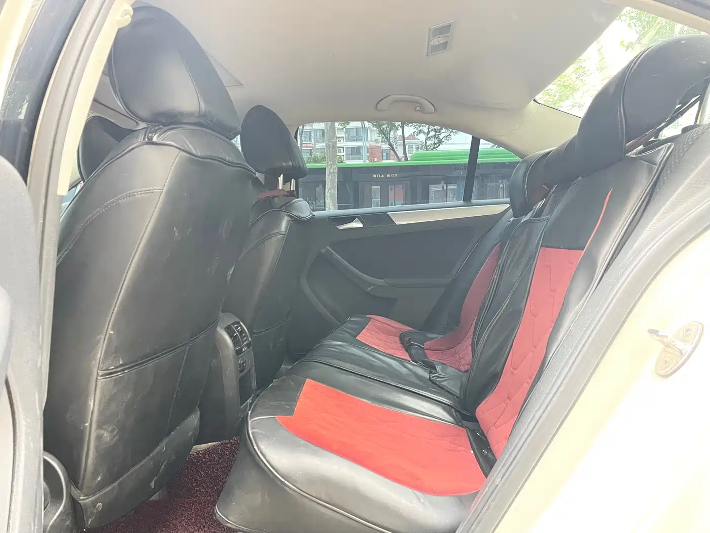 Volkswagen Sagitar 2014 Facelift 1.6L Automatic Comfort фото 10