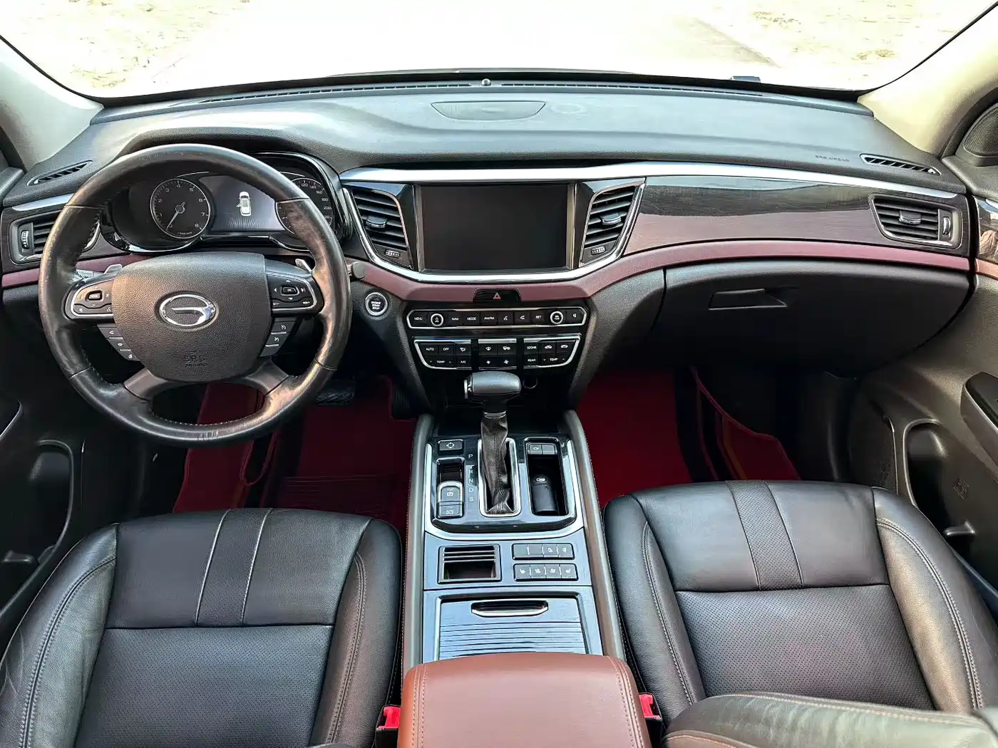 GAC Trumpchi Trumpchi GS8 2017 320T 2WD Luxury Smart Connect (7-seater) фото 4