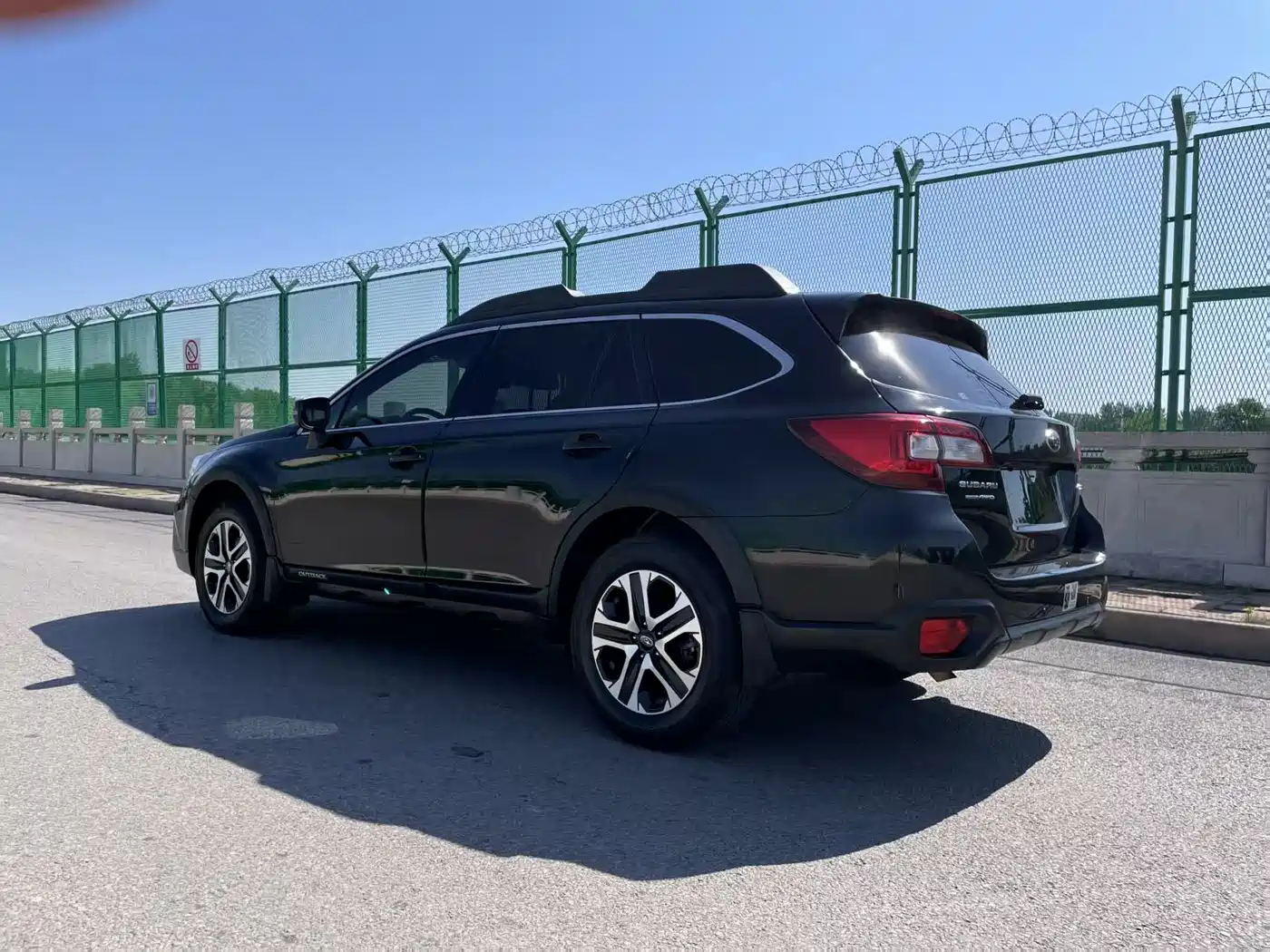 Subaru Outback 2018 2018 2.5i Luxury Navigation