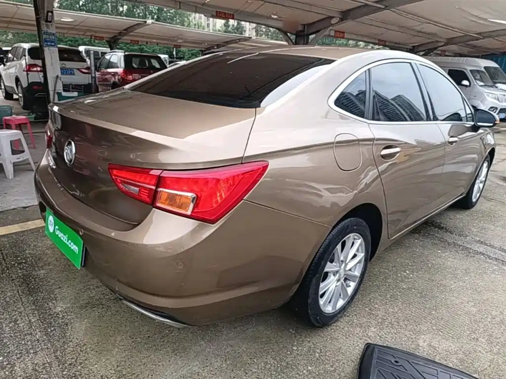 Buick Verano 2017 Sedan 20T DCT Elite фото 7