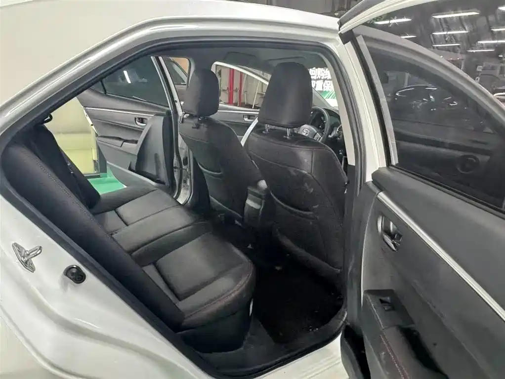 Toyota Levin Twin Engine E+ 2019 1.8PH GS E-CVT Elite Edition фото 7