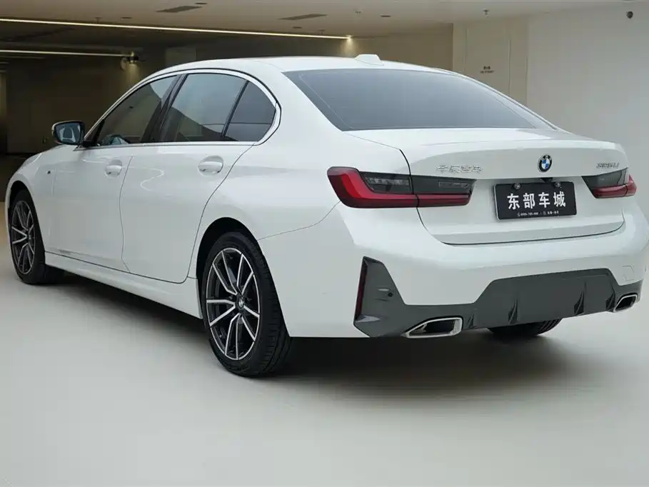BMW 3-SERIES