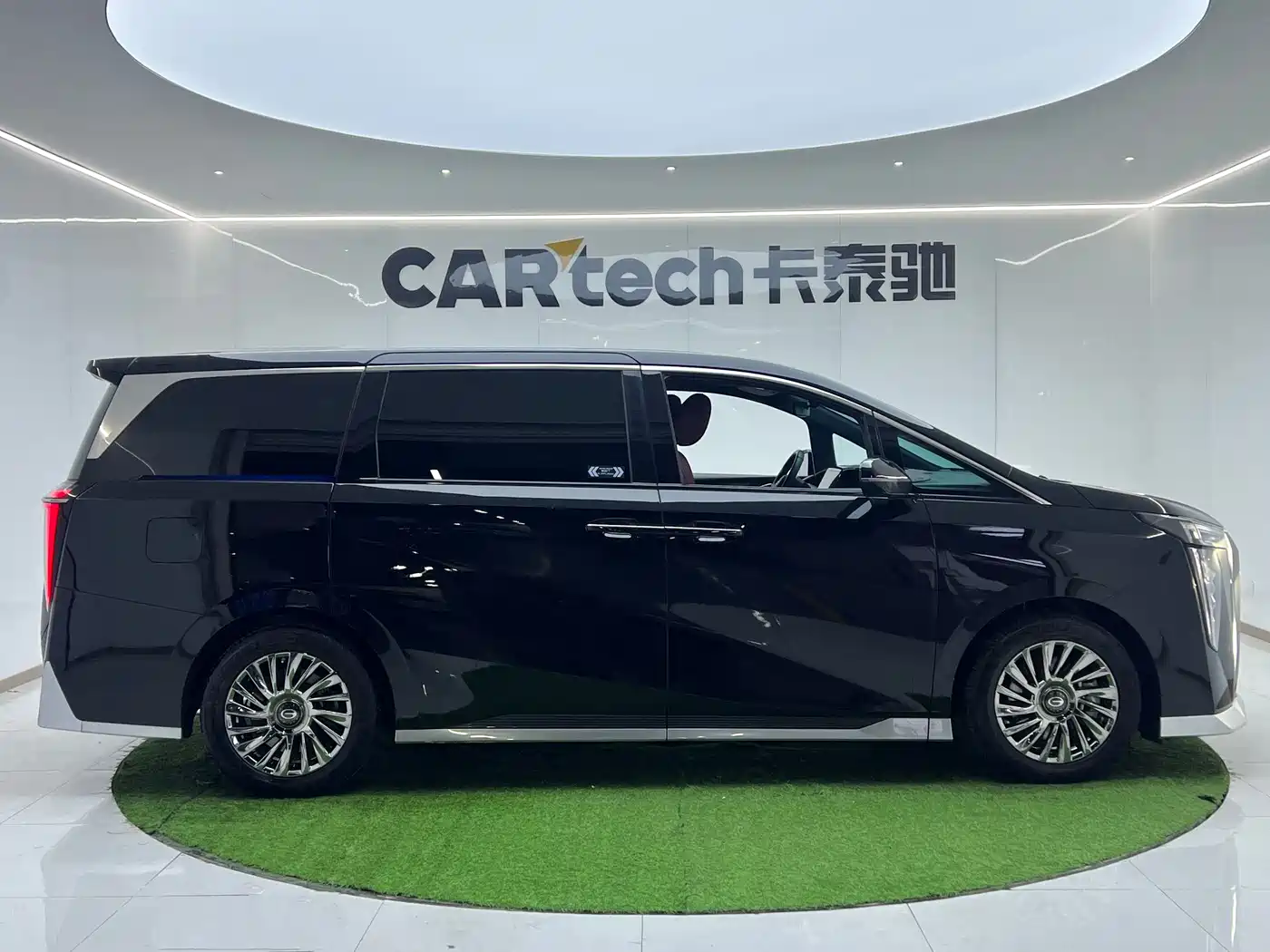 GAC Trumpchi Trumpchi M8 2023 Model Master Series 400T Ultimate Edition фото 4