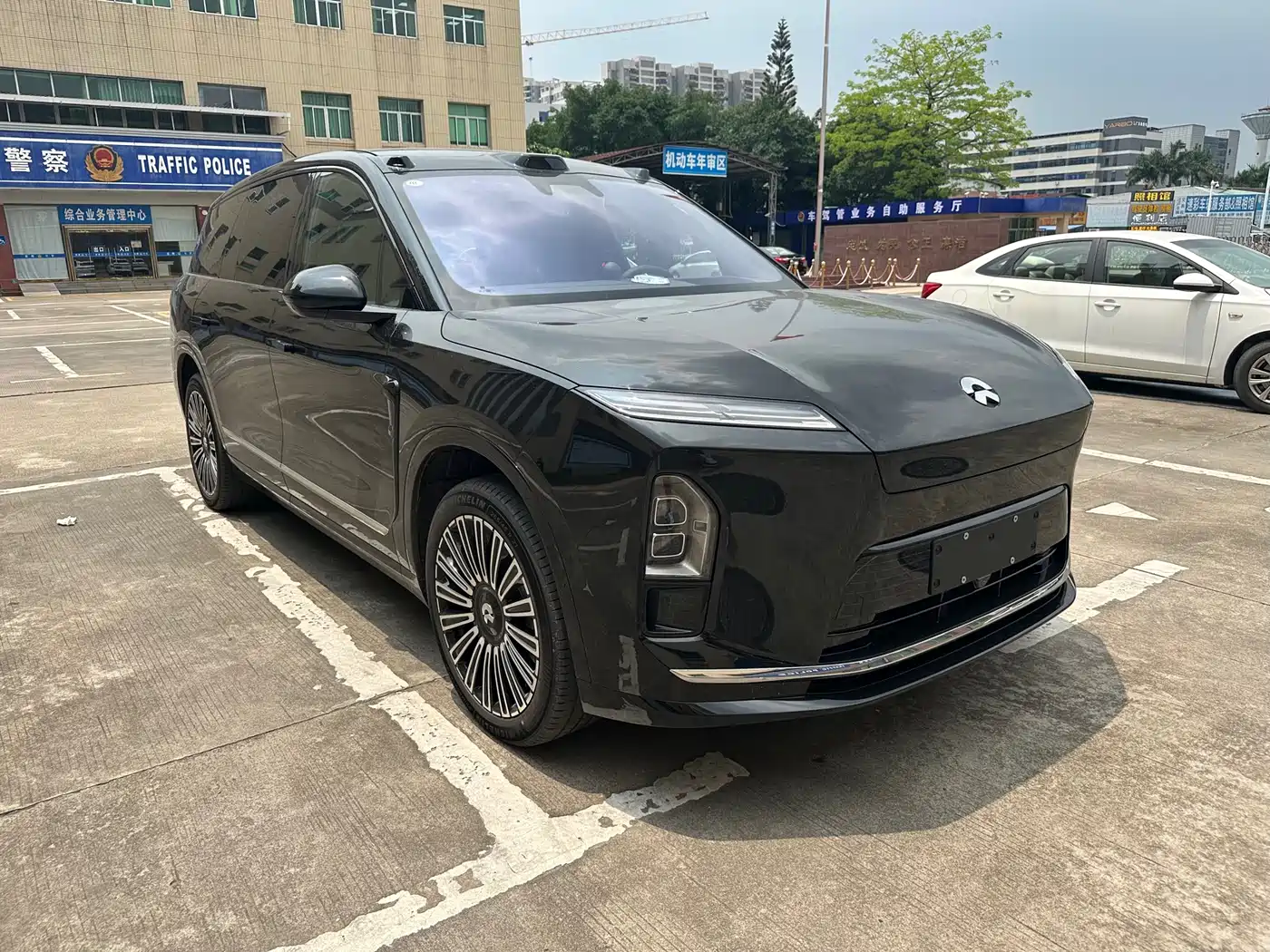 NIO ES8 2025 Model 6-Seat Executive Luxury Edition фото 3