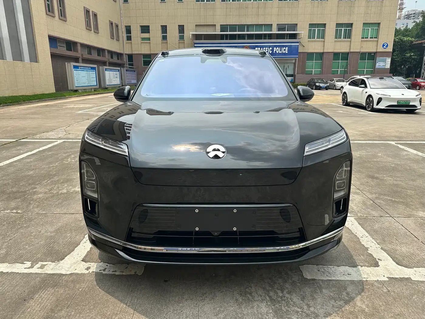 NIO ES8 2025 Model 6-Seat Executive Luxury Edition фото 2