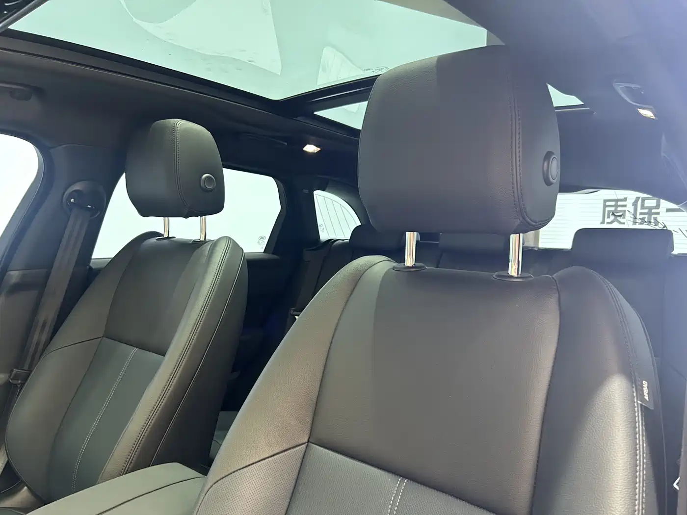Land Rover Range Rover Velar 2026 Model 250PS S фото 10