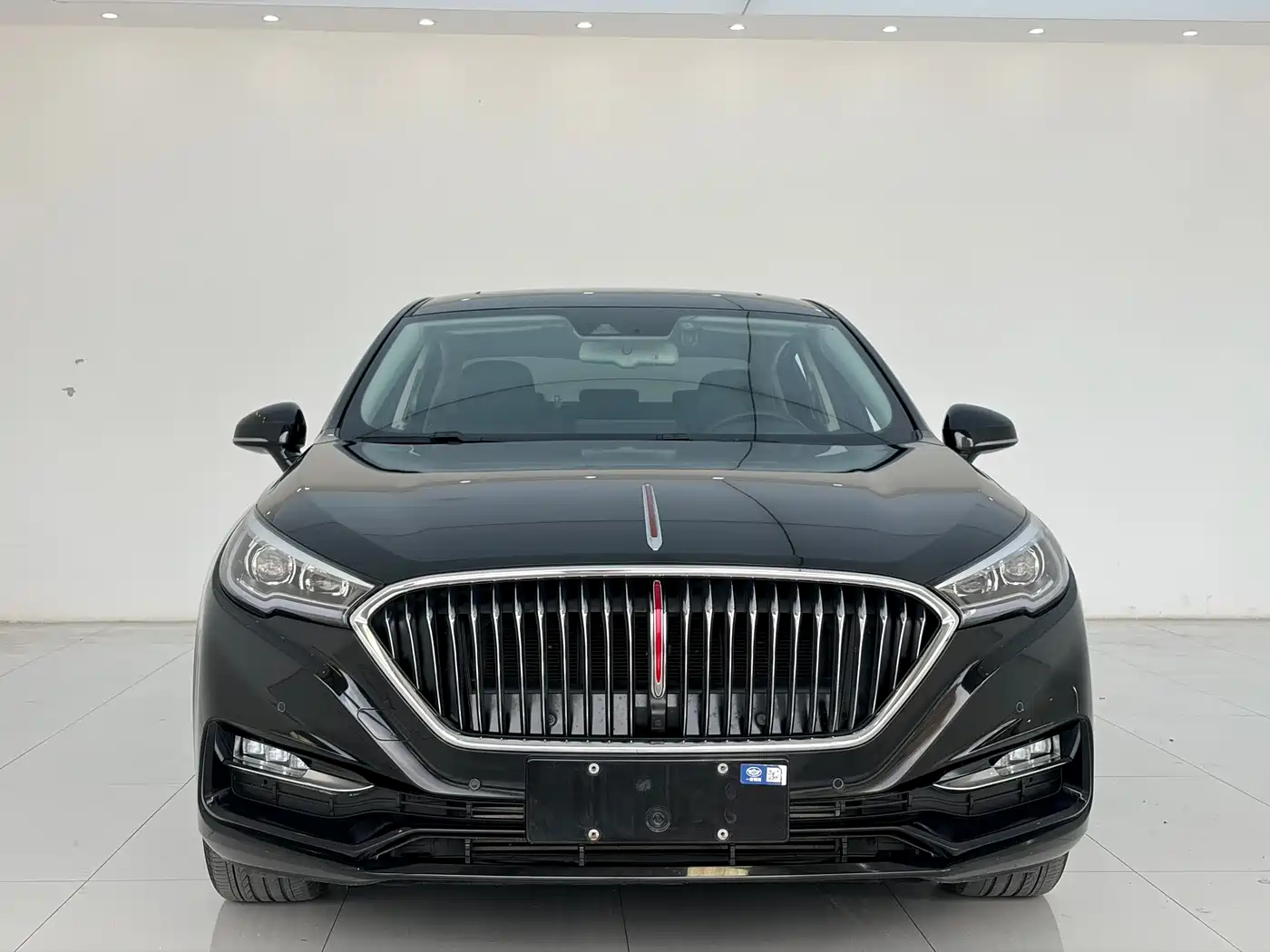Hongqi H5 2022 Classic 1.8T Auto Smart Connect Flagship Enjoyment Edition фото 2