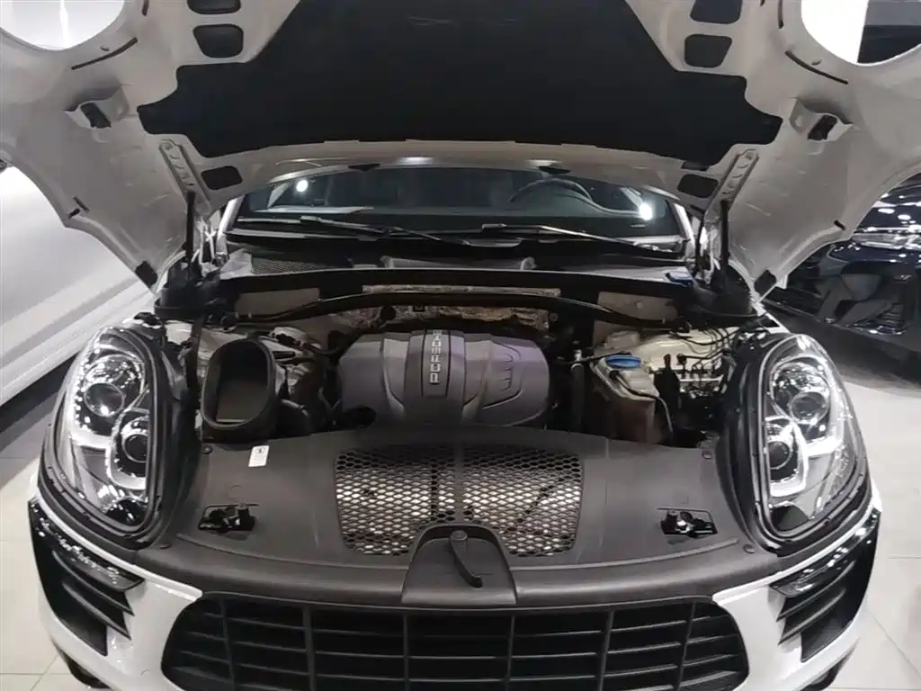 Porsche Macan 2017 Macan 2.0T фото 20
