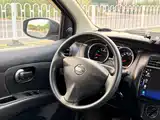 Photo 8 - Nissan Livina