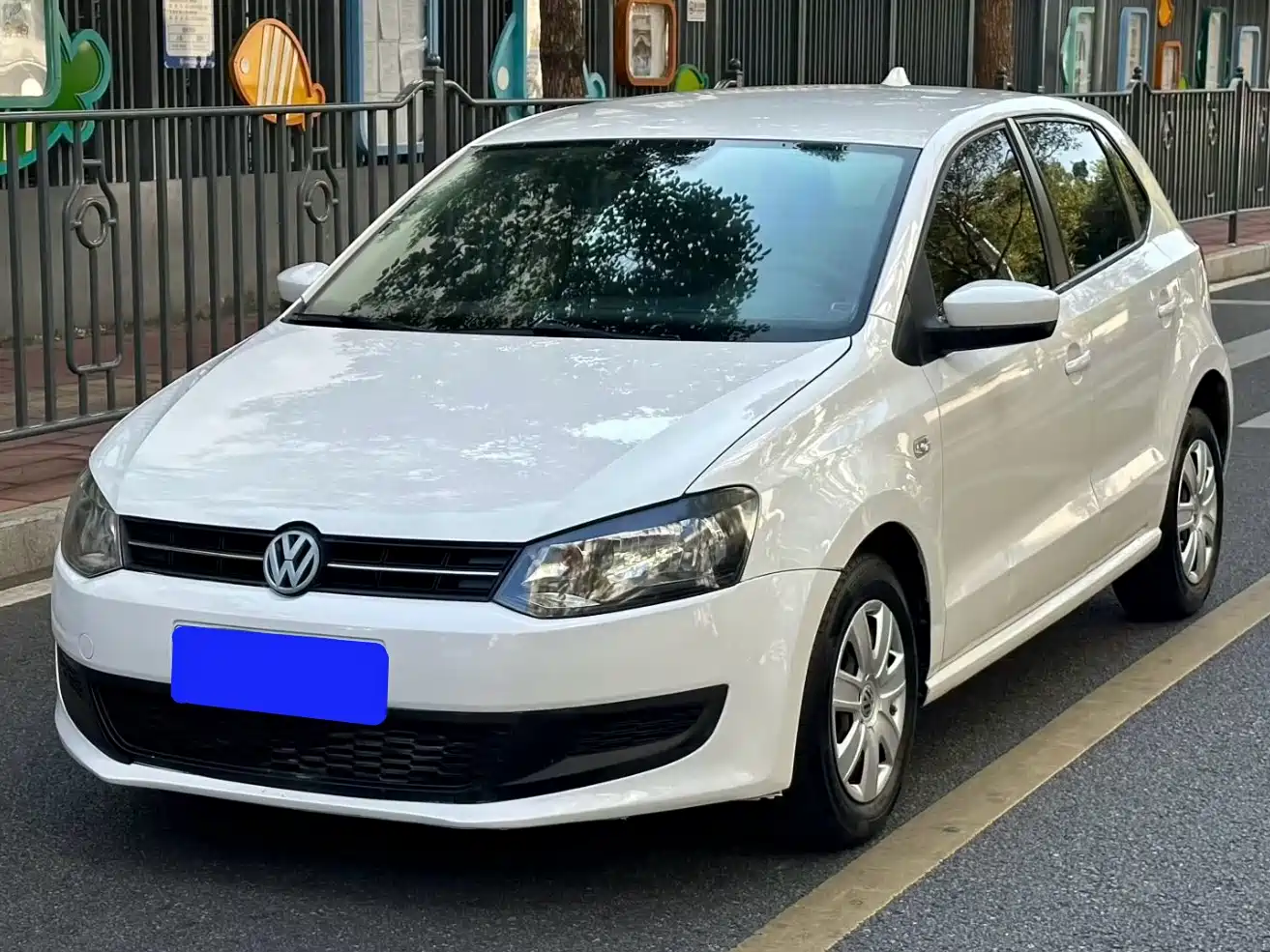 Volkswagen Polo 2011 1.4L Manual Joy Edition