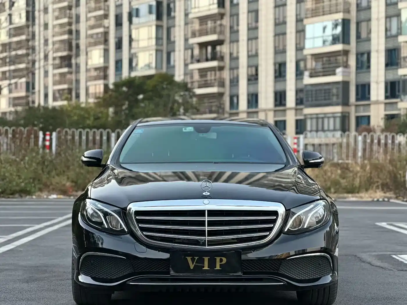 Mercedes-Benz E-Class 2017 E 300 L Luxury фото 2