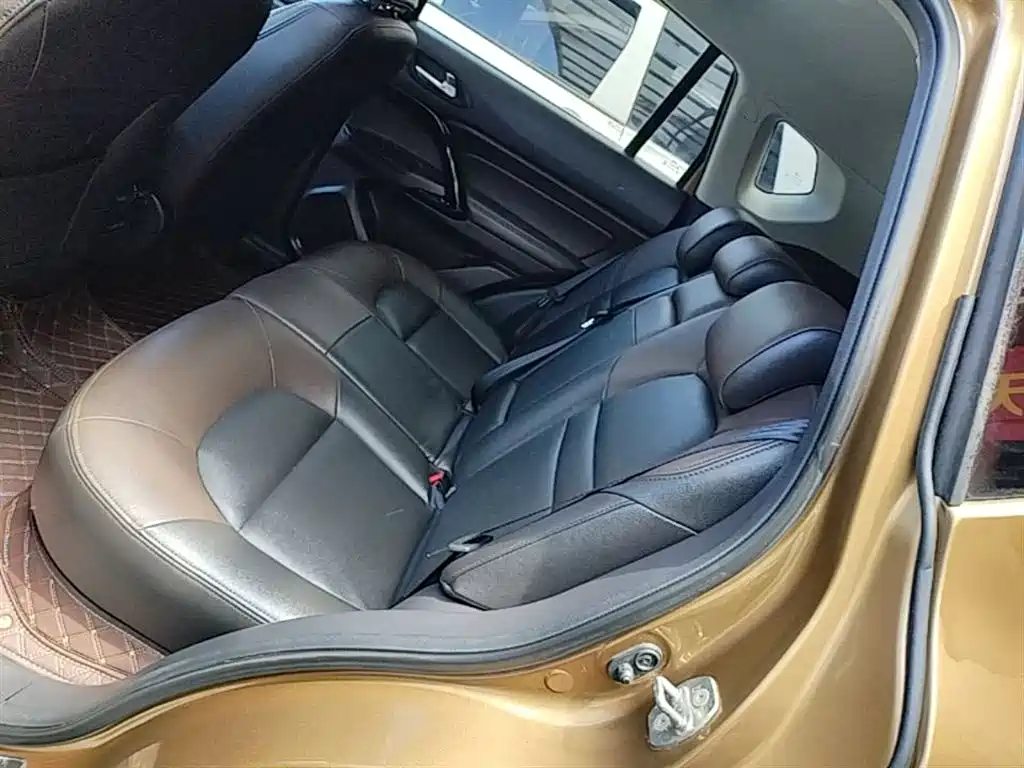 GAC Trumpchi Trumpchi GS4 2017 235T Automatic 2WD Elite фото 17