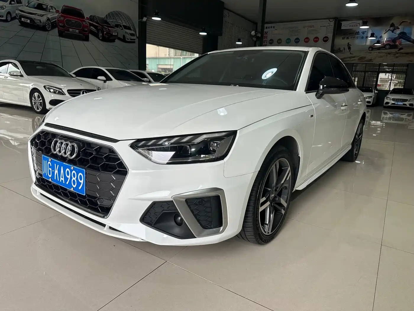 Audi A4L 2021 40 TFSI Premium Life Edition