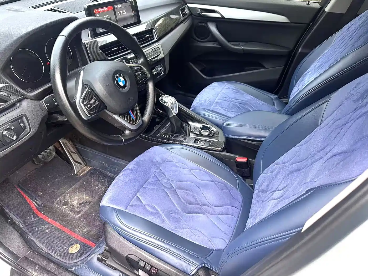 BMW X1 2019 sDrive20Li Leading Model фото 9