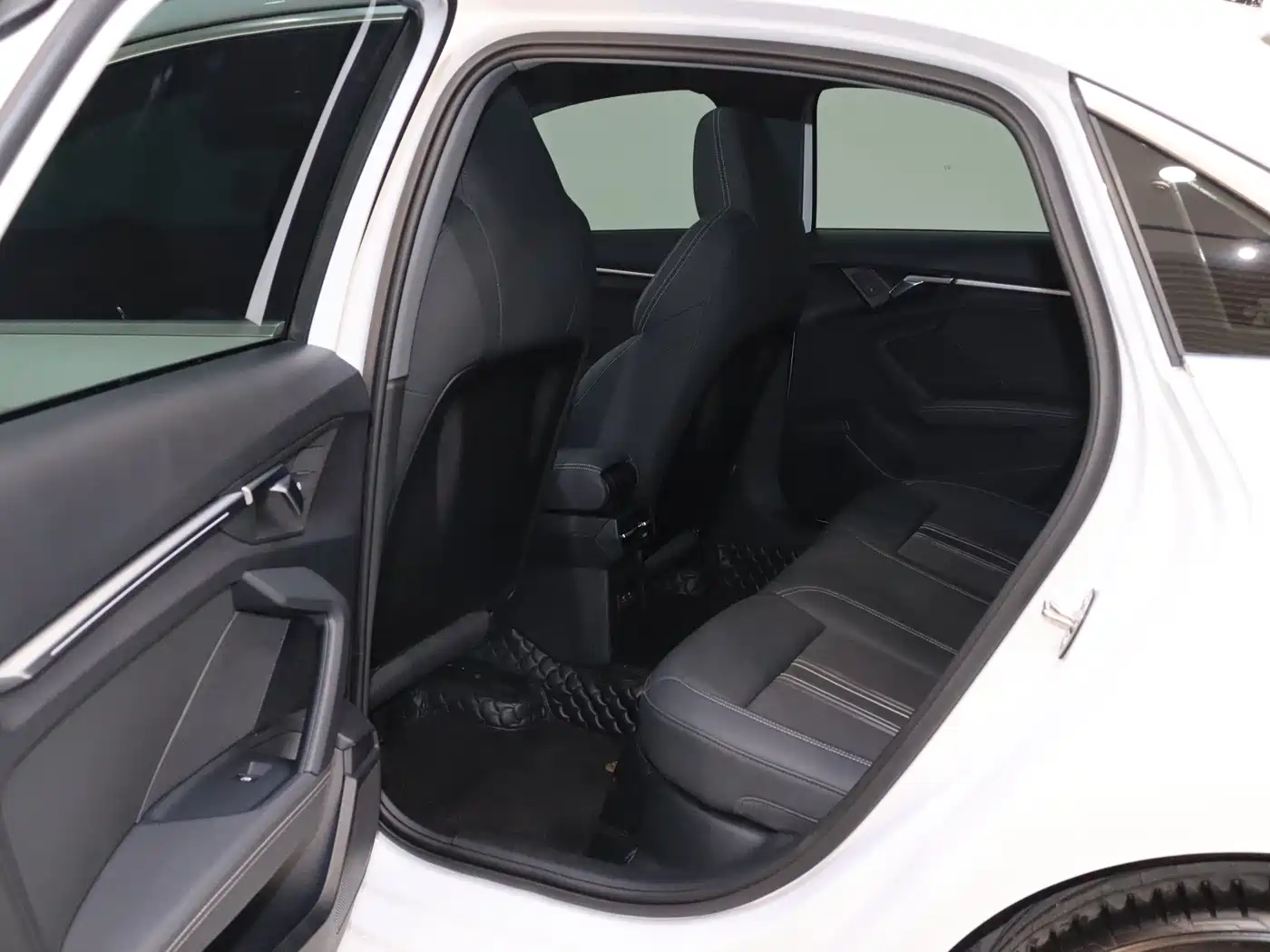 Audi A3 2023 Facelift A3L Limousine 35 TFSI Fashion Sport фото 10