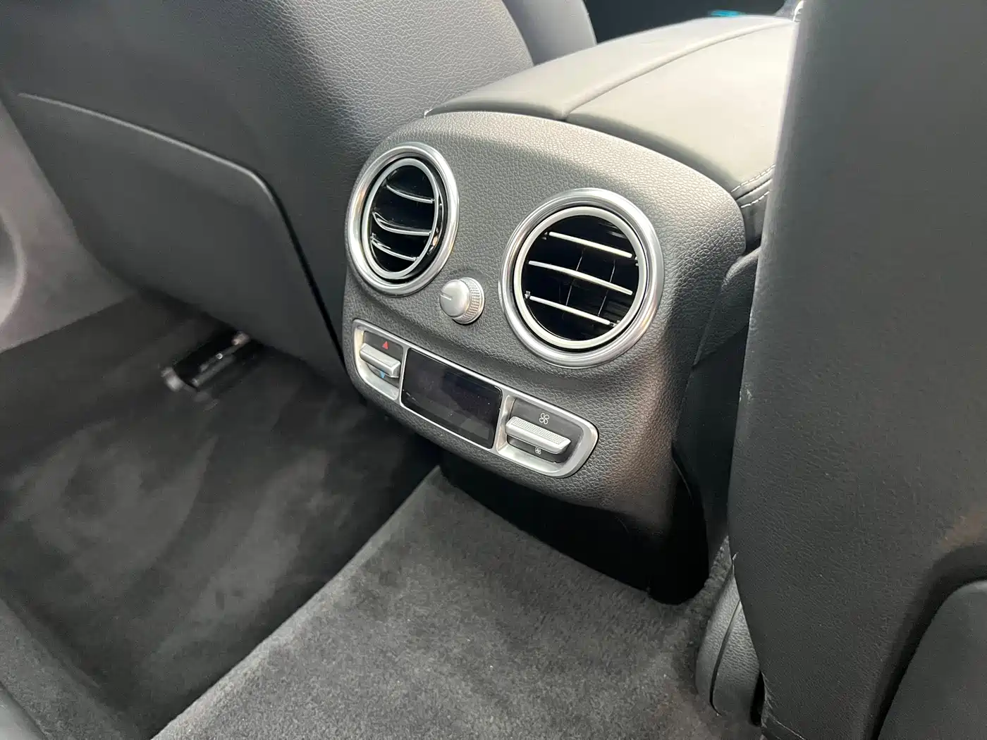 Mercedes-Benz C-Class AMG 2015 AMG C 63 фото 11