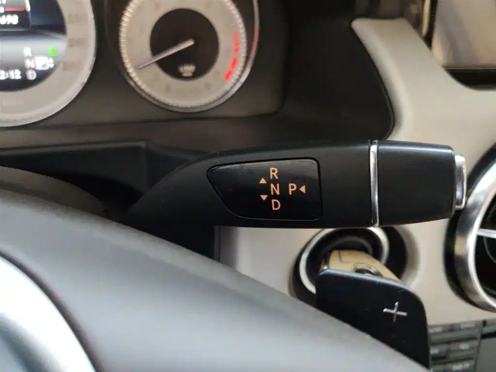 Mercedes-Benz GLK-Class 2013 GLK 300 4MATIC Dynamic Sunroof фото 14