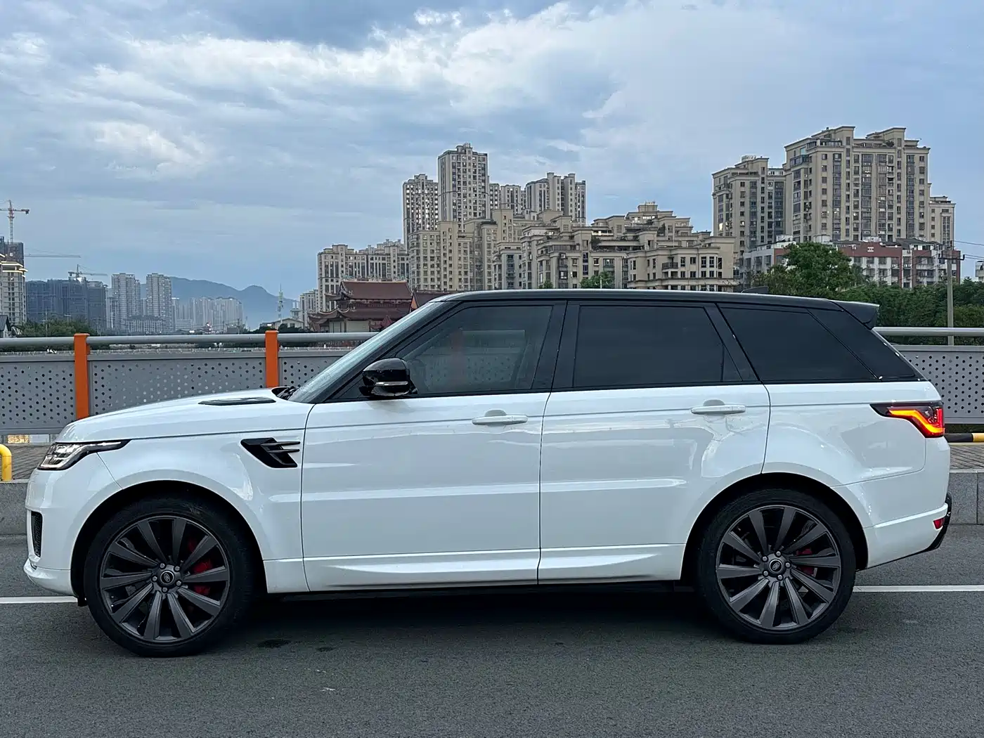 Land Rover Range Rover Sport 2020 3.0 L6 HSE DYNAMIC фото 18