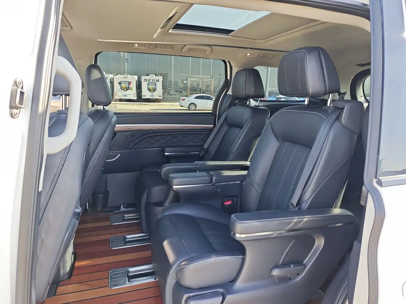 GAC Trumpchi Trumpchi M8 2020 Pilot 390T Prestige Edition фото 11