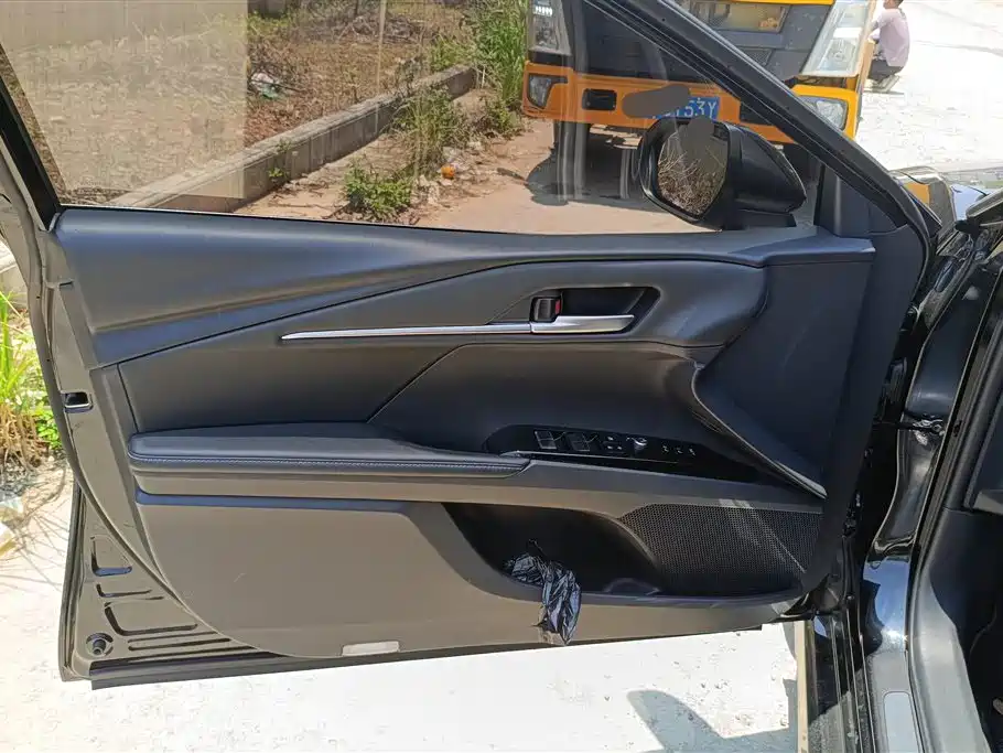 Toyota Camry 2024 Model Dual Hybrid 2.0HXS Sport Plus Edition фото 7