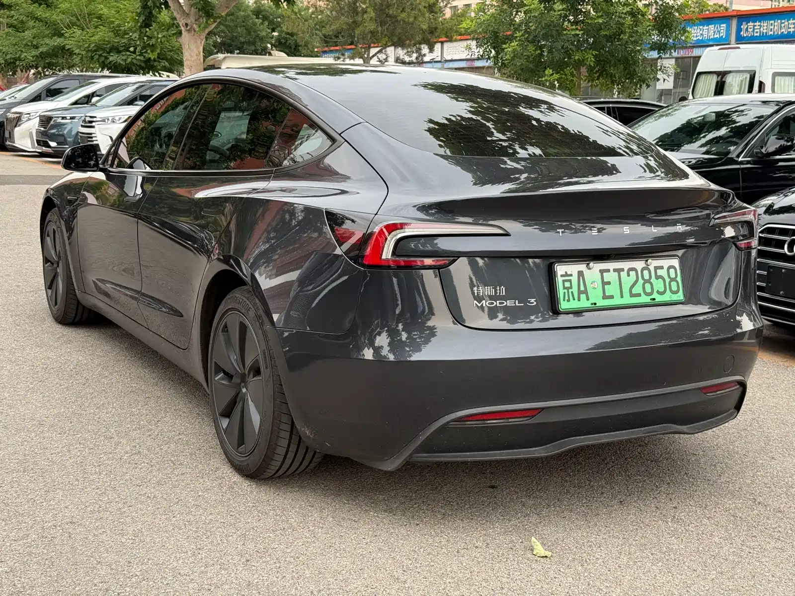 Фото 13 - Tesla Model 3