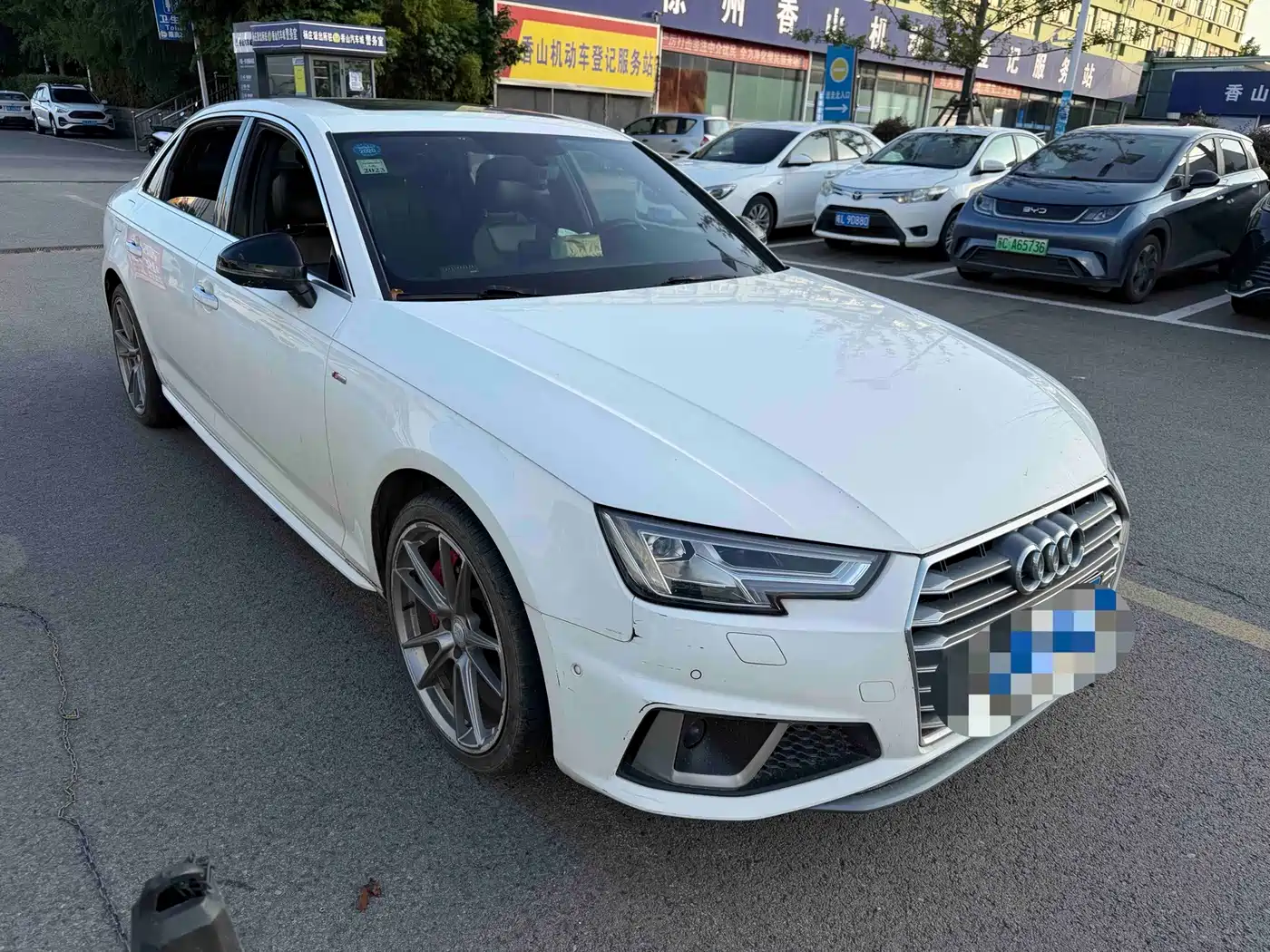 Фото 8 - Audi A4L