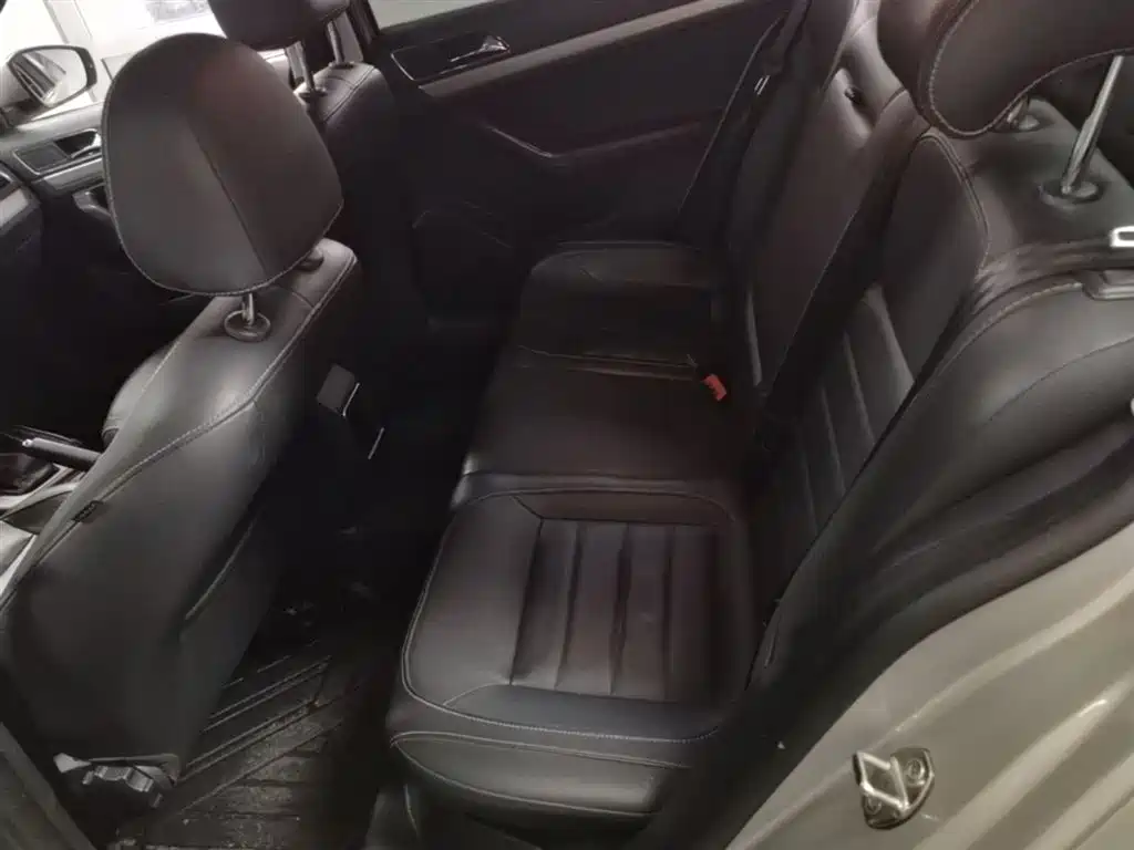 Volkswagen Lavida 2017 230TSI DSG Comfort Edition фото 17