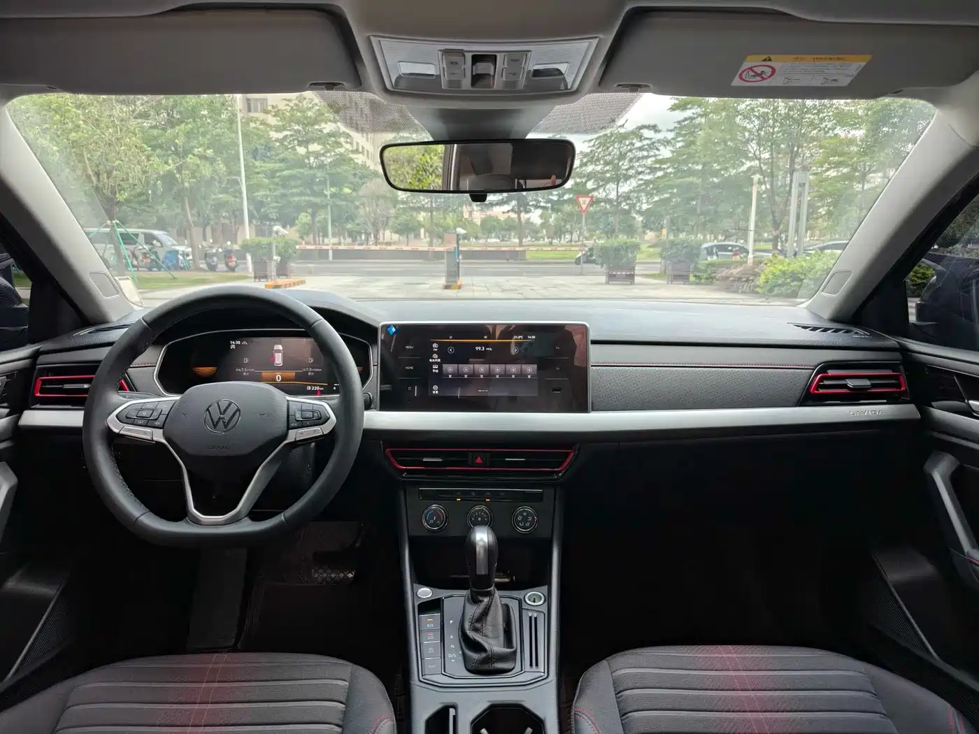 Volkswagen Lavida 2024 Model 300TSI DSG Starlight Full Comfort Edition фото 9